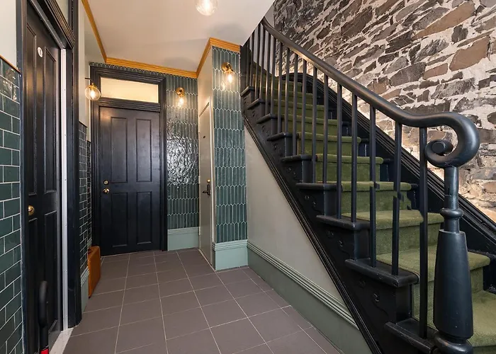 Le Coureur Des BoisHotel Quebec